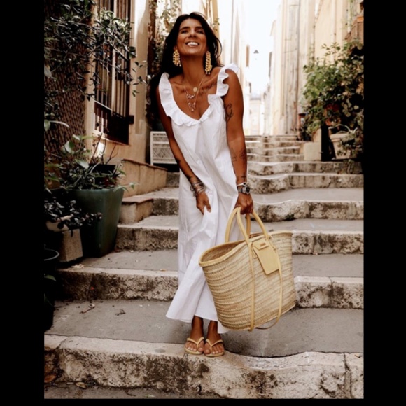 H&M Dresses & Skirts - H&M White Ruffled Cotton Sun Dress - Size S